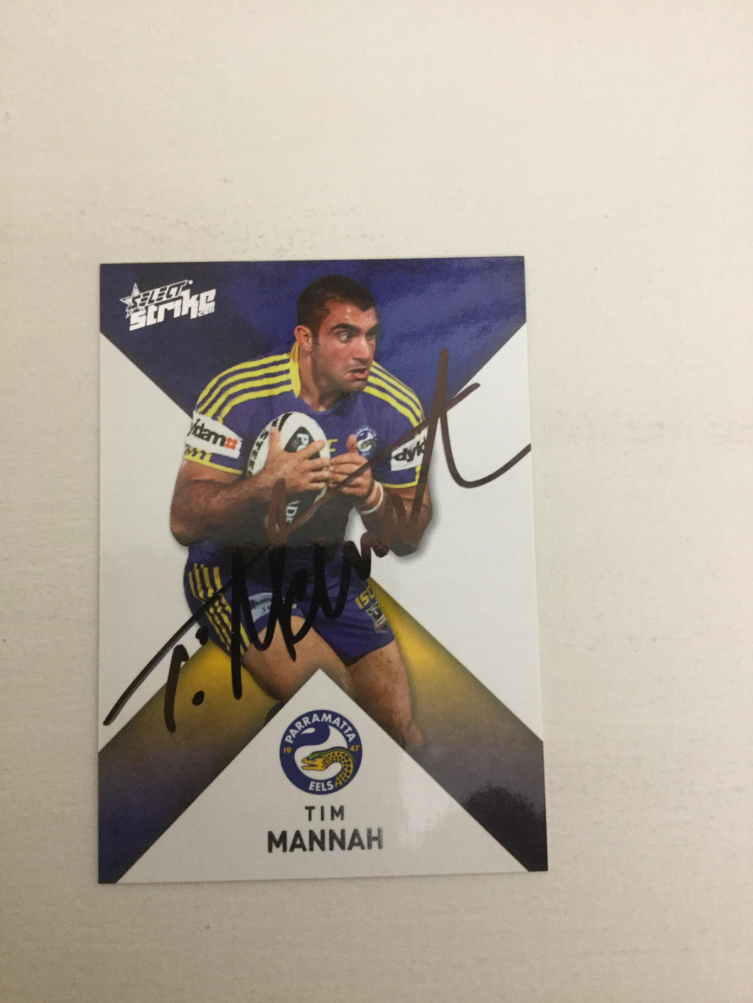 2011 Select Strike Tim Mannah Parramatta Eels Personally Signed Card
